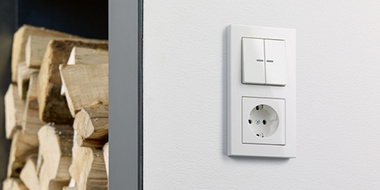 JUNG KNX Taster F 10 bei Elektro Pfisterer in Bühlertann